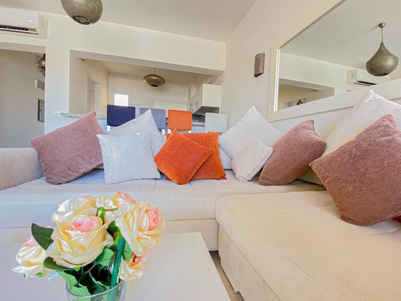 Nayah Stays, Joubal Lagoons Flowery Apartmán