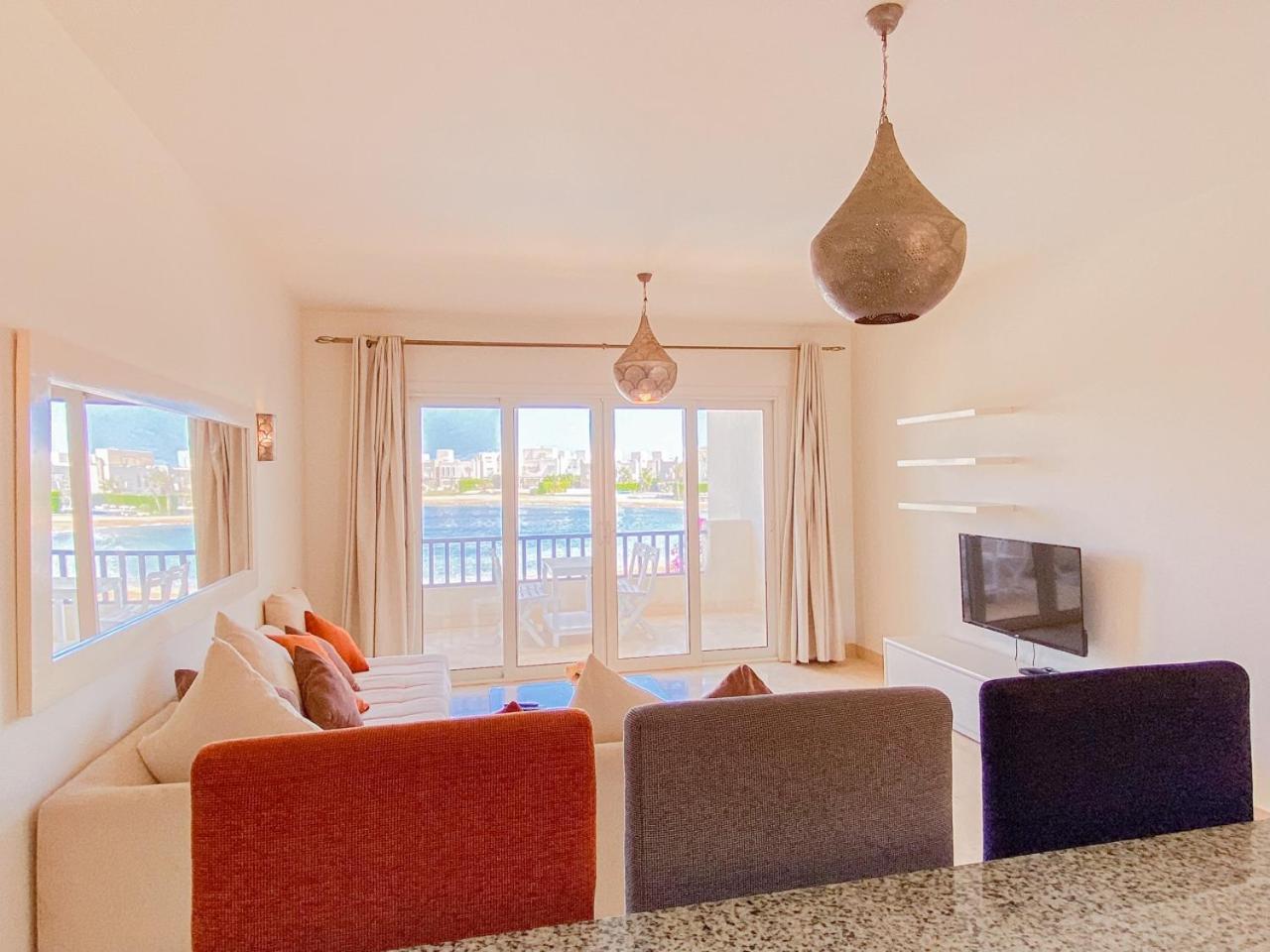 Nayah Stays, Joubal Lagoons Flowery Apartmán *