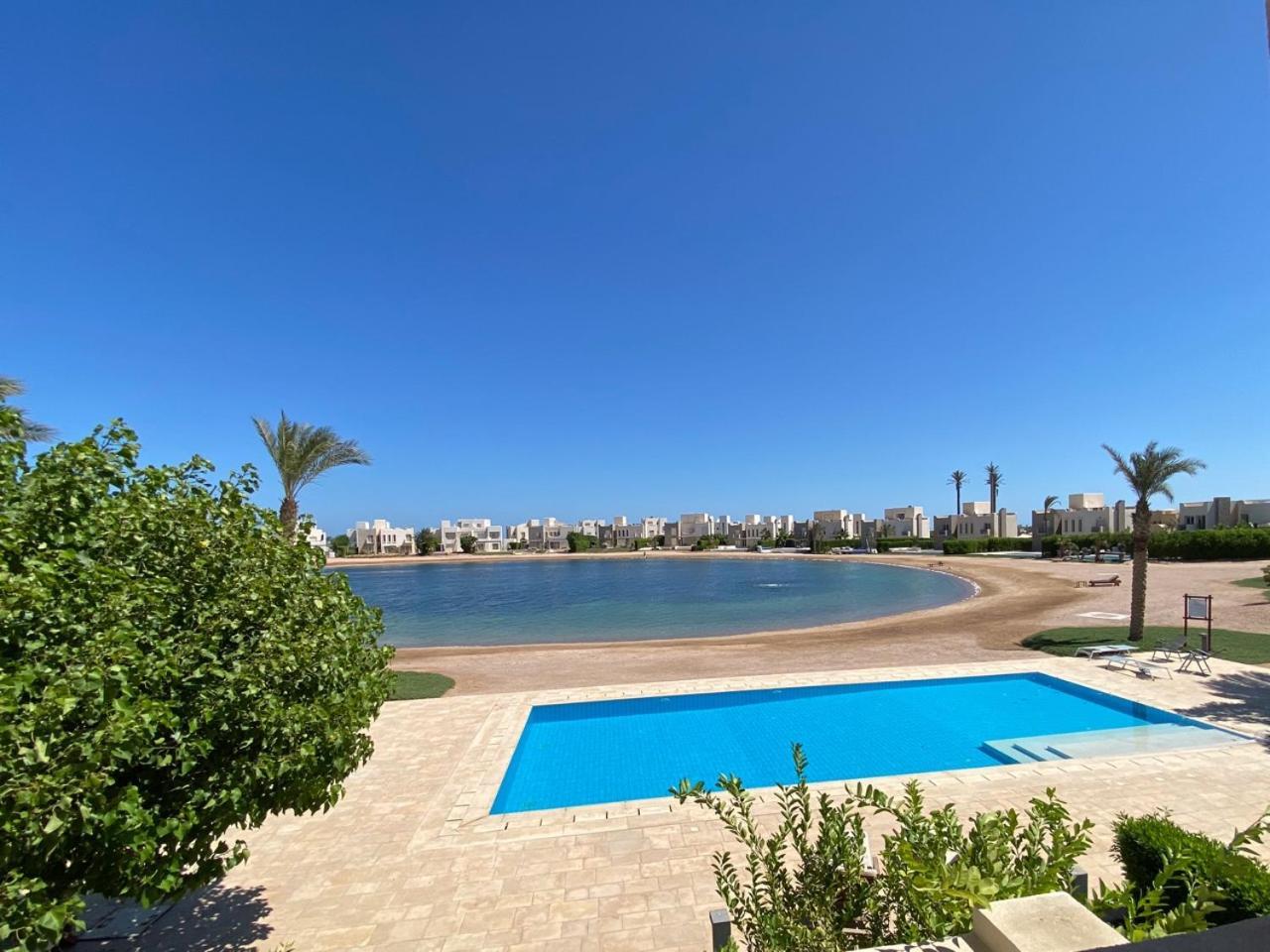 Nayah Stays, Joubal Lagoons Flowery Apartmán
